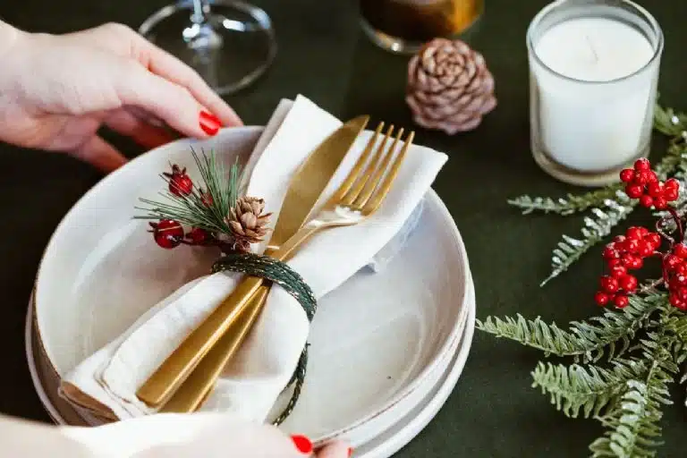 De witte tafel is verleden tijd; 3 ideeën voor kerstdecoratie